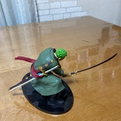 ゾロ ワンピースフィギュアの画像