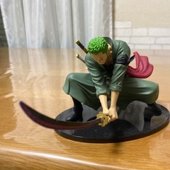 ゾロ ワンピースフィギュアの画像