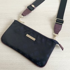 ☆お値引可能☆【極美品】russet  財布機能付きミニショルダ...