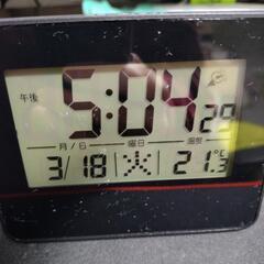 電波デジタル目覚まし時計