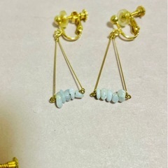 ハンドメイド含むイヤリング揺れるタイプセット✳︎５点まとめ売りの画像