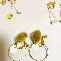 ハンドメイド含むイヤリング揺れるタイプセット✳︎５点まとめ売りの画像