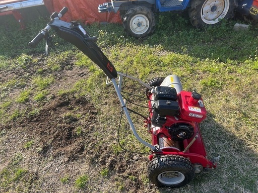 共栄社 芝刈り機 バロネス グリーンモア 自走式 LM26GH リール