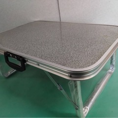 ● コンパクト 軽量 折りたたみテーブル  ローテーブル フォールディングテーブル アウトドア キャンプ 運動会 釣り 車中泊にも 美品   ③の画像