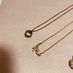 ネックレス５点まとめ売り　未使用品含むの画像
