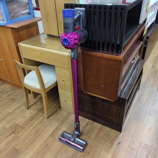 J254  ｼﾞﾓﾃｨ限定★ジャンク品(返品不可)★コードレスクリーナー★Dyson★V6★2018年製