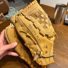 グローブ　左利き用　ミズノ