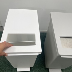 ゴミ箱　２つの画像