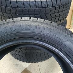 組み換え工賃込み❄️ほぼ新品スタッドレス215/60R17グッドイヤー4本セット　　　　　(R)の画像