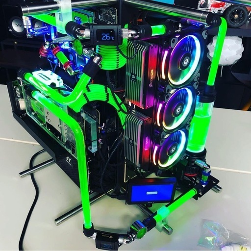 当時120万超えの水冷パソコン。パーツ処分します。