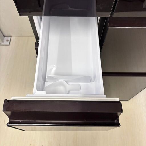 めちゃ安！ 22770  大容量6D冷蔵庫 自動製氷 観音開きドア ガラストップ プラズマクラスター SHARP 2020年製 502