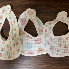 ガーゼスタイ(お譲りします)(お譲り者決まりました)