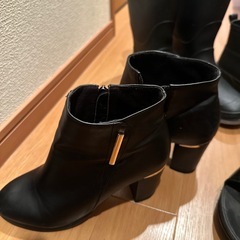 取引中　女性靴　FitFlopサンダル外の画像