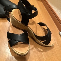 取引中　女性靴　FitFlopサンダル外の画像