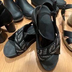 取引中　女性靴　FitFlopサンダル外の画像