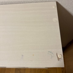 漫画本が沢山入る本棚の画像