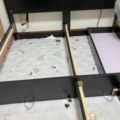 兵庫県内　ほぼ新品ダブルベッドフレーム　炊飯器　電気ストーブ　椅...