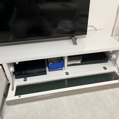 テレビ台白の画像