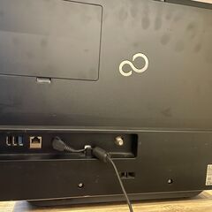 富士通デスクトップ一体型パソコン　中古備品　初期化済みの画像