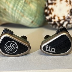 本体のみ　64 Audio tia trio イヤホン