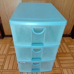 小物入れ収納ボックス　プラスチック製　中古　送料が高いので取りに...