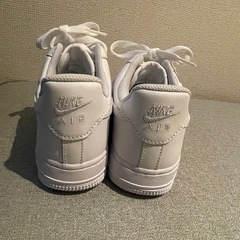 新品NIKEスニーカー 24cmの画像