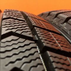 DUNLOP WINTER MAXX WM02 185/65R15 15インチ スタッドレス 4本 21年製 バリ溝 ノート フリード イスト アクア等　(KTE233)の画像