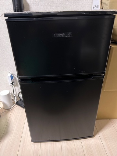 【引き取り】冷蔵庫　90L  COMFEE