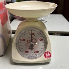 ハカリ 白 お菓子作り レトロなスケール 箱あり