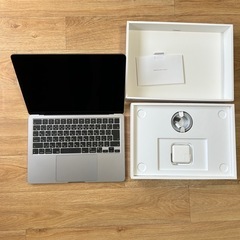 【美品】MacBook Air Apple 2022　M2チップ搭載13.6インチの画像