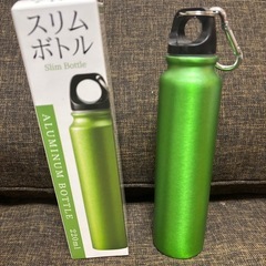 【新品】アルミスリムボトル220ml カラビナ付き①