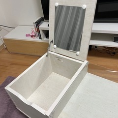 ニトリ　ドレッサーテーブルの画像