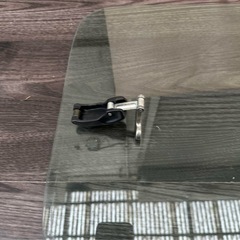 ジムニー　JA22 純正　助手席側　リアガラスの画像