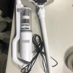 【松本市引き取り限定】シーシービー掃除機（スティッククリーナー）2023年の画像