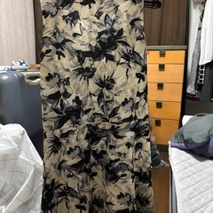 RyuRyuの花柄ワンピースの画像
