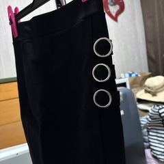 黒タイトの画像