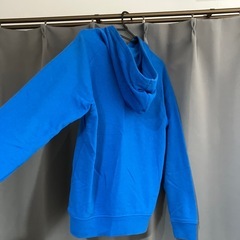 adidas ロゴパーカー ブルー 青 Mサイズの画像