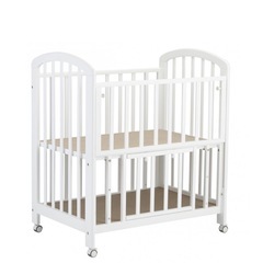 カトージ　ベビーベッド