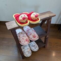 再受付中!　ハンドメイド　カントリー調　アンティーク調　飾り棚　シェルフ　スリッパラックの画像