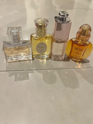 Dior 香水　ミニボトル4つ