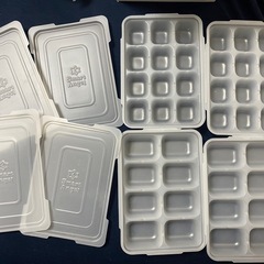 (交渉中)(お譲りします)西松屋 離乳食 保存容器 4つセット