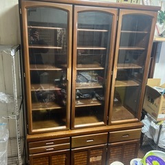 食器棚　120cm 幅　キッチンボード　ガラス扉　アンティーク家具の画像