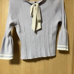 clear クリア　リブ　トップス　服の画像