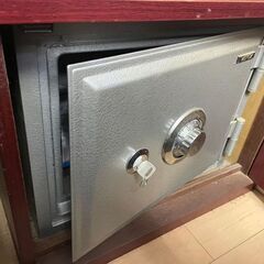 金庫開錠、金庫処分、金庫運搬移動なら 【金庫の修理隊 池袋支店】 - 生活トラブル