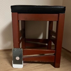 スツールの画像