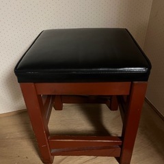 スツールの画像