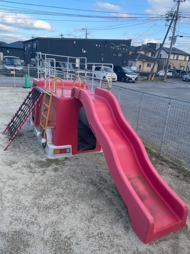 大型遊具（滑り台）