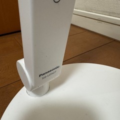 純正新品 Panasonic GSQLD52001 ACアダプタ 15V 1A 卓上ライト用 デスクライト LEDデスクスタンド照明 (GSQLD60001 SKQLD60001 GSQLD52501 SQ-LD521-W SQ-LD520 他対応)の画像