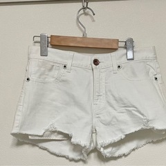 ライトオン ショートパンツ