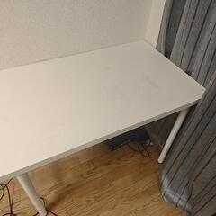 IKEA テーブルの画像